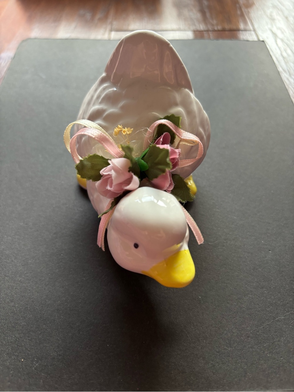 Vintage Ceramic Duck Figurine | Pink Floral Bow | Taiwan NIB - Picture 4 of 10